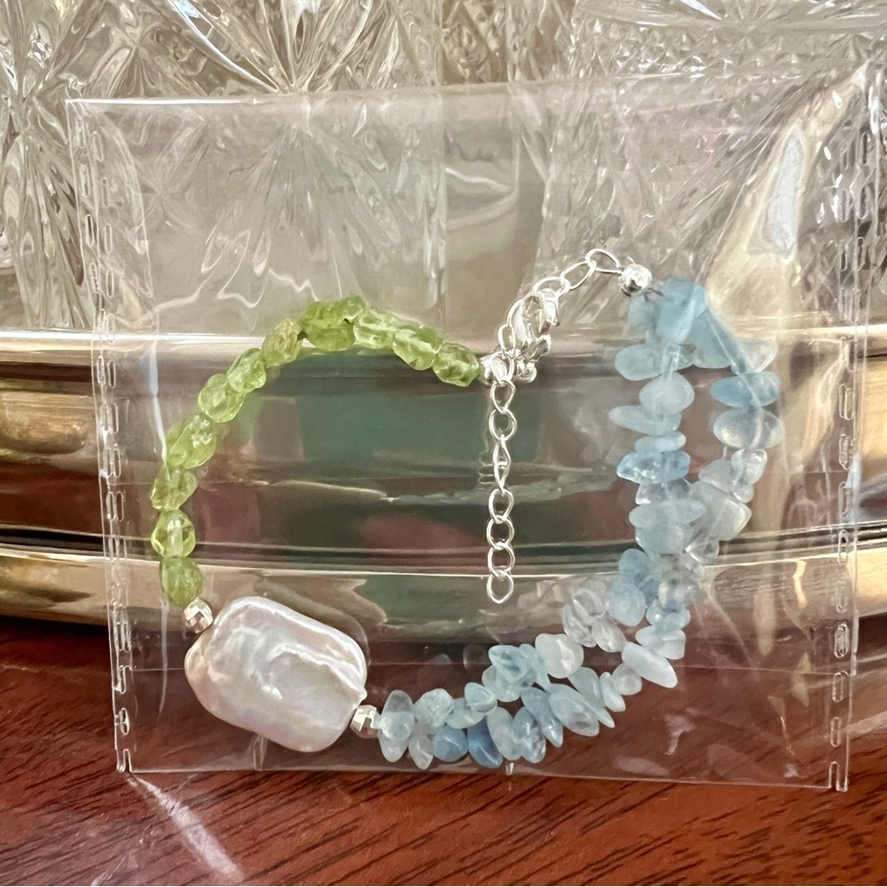 Elegant Peridot & Aquamarine Gemstone Bracelet with Baroque Pearl